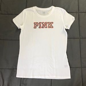 VS Pink tee